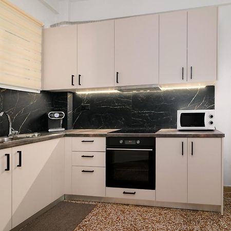 Venias apartment Kallimarmaro&Zappeio area Atene Esterno foto